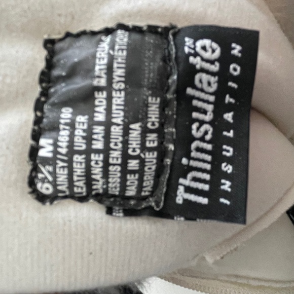 Stylish Suede tall winter boots with slight heal - Picture 5 of 6